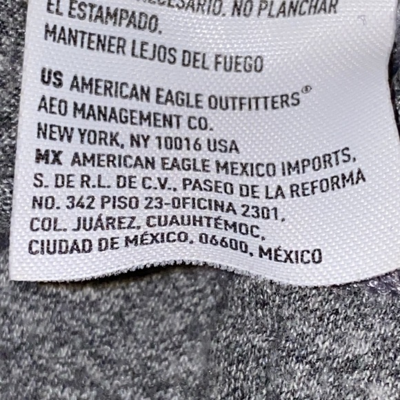 American Eagle Outfitters 🦅 Legend V-Neck T-Shirt in Heather Grey size Small - Picture 14 of 14